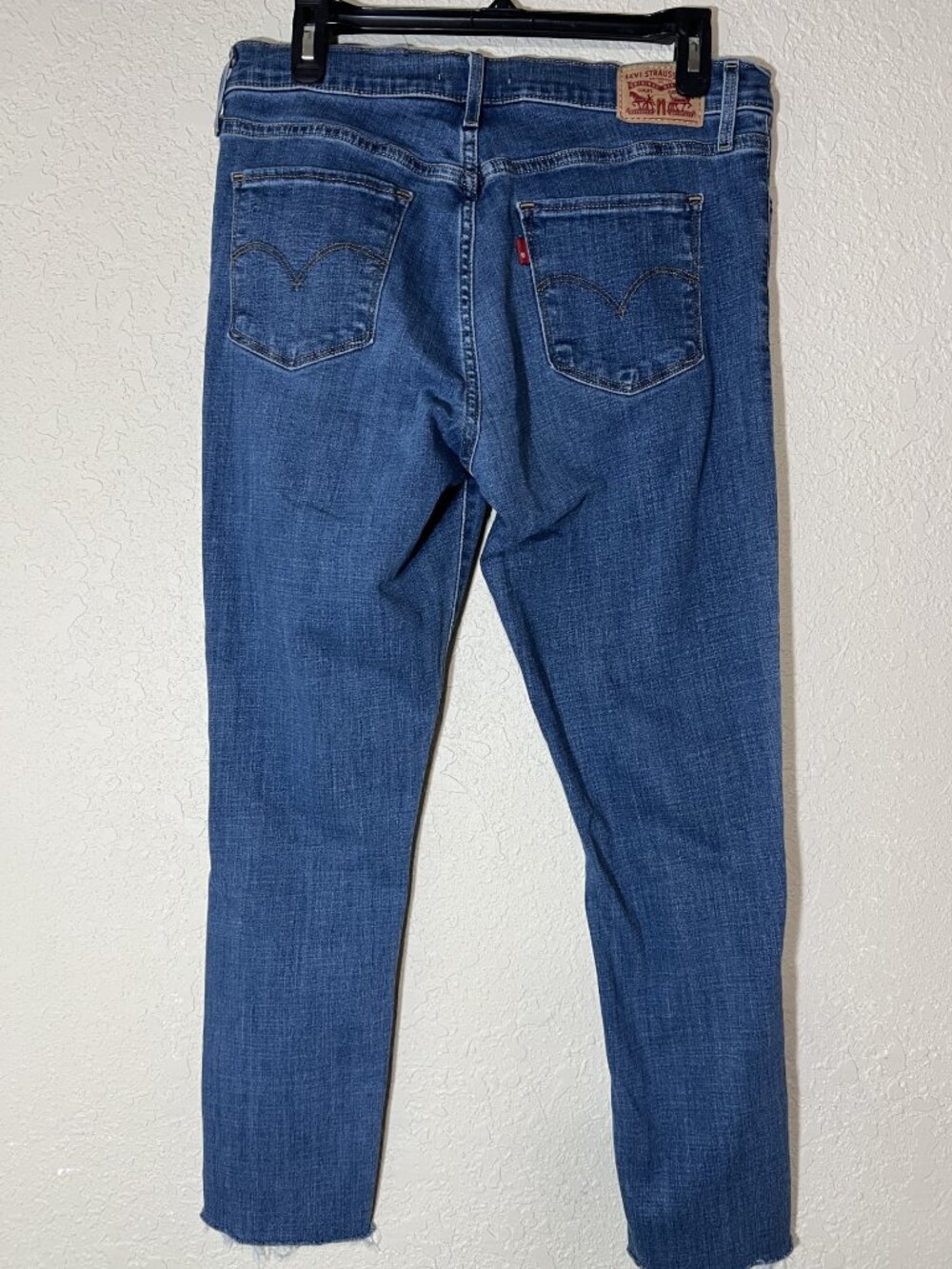 Women Levi’s 311 Size 10 Shaping Skinny Jeans Indigo Distressed 30 (#2124)